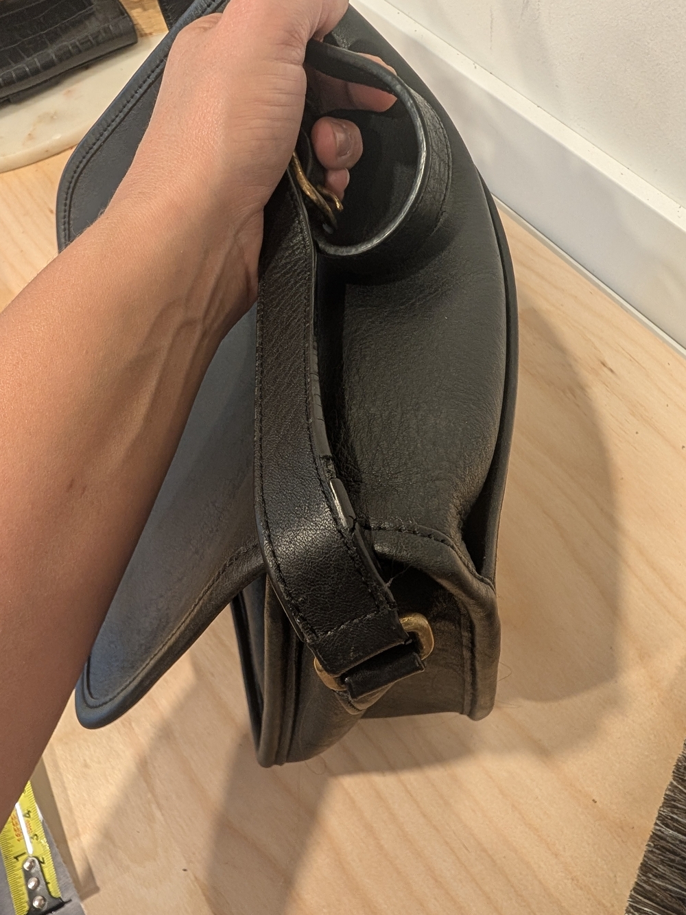 Authentic Vintage Coach Black Leather City Bag Crossbody 9790 - Picture 14 of 15